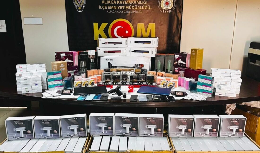 İZMİR (AA) – İzmir merkezli 3 ilde gerçekleştirilen kaçakçılık operasyonunda