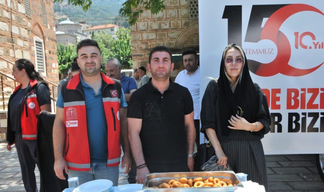 İZMİR/MANİSA (AA) – İzmir ve Manisa'da 15 Temmuz Demokrasi ve