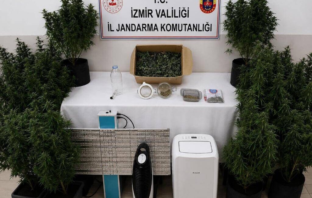 İZMİR (AA) – İzmir'in Urla ilçesinde 25 yıl kesinleşmiş hapis
