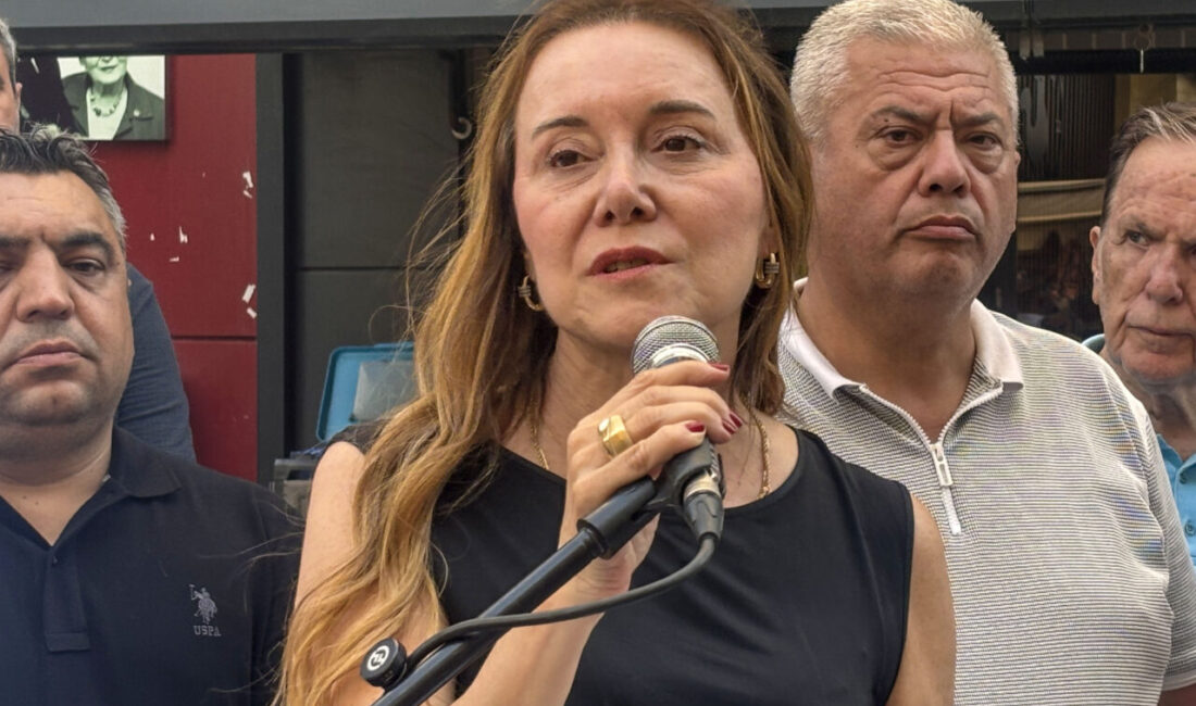İZMİR (AA) – İzmir'de Bosna Hersek'in doğusundaki Srebrenitsa'da 1995'te Sırplar