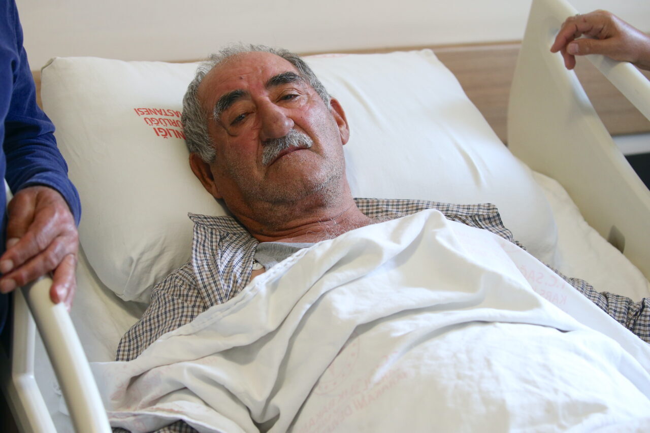 KARS (AA) – İzmir'den tatil için memleketi Kars'ın Sarıkamış ilçesine