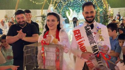 KAHRAMANMARAŞ (AA) – Kahramanmaraş'ta kebap ustası, geçmişte çırağı olan gence