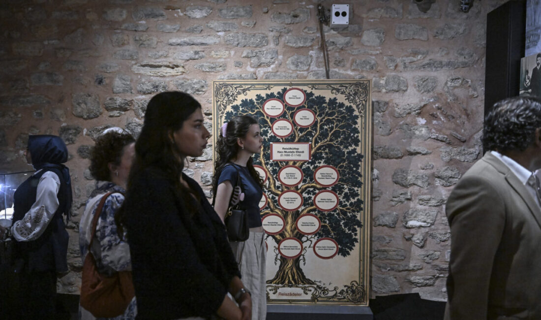 İSTANBUL (AA) – "Kalbin Mührü: Reisülküttap Hacı Mustafa Efendi Yazma