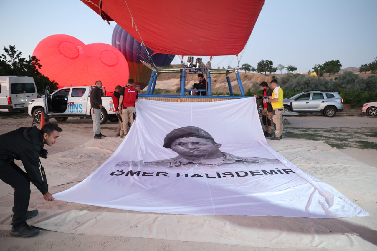 NEVŞEHİR (AA) – Kapadokya'da sıcak hava balonları, 15 Temmuz Demokrasi
