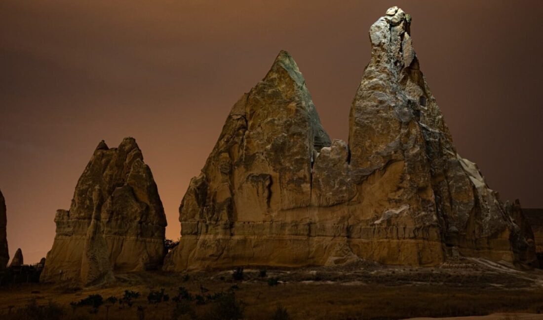 - Kültür ve Turizm Bakanı Mehmet Nuri Ersoy:
- "Göreme Açık