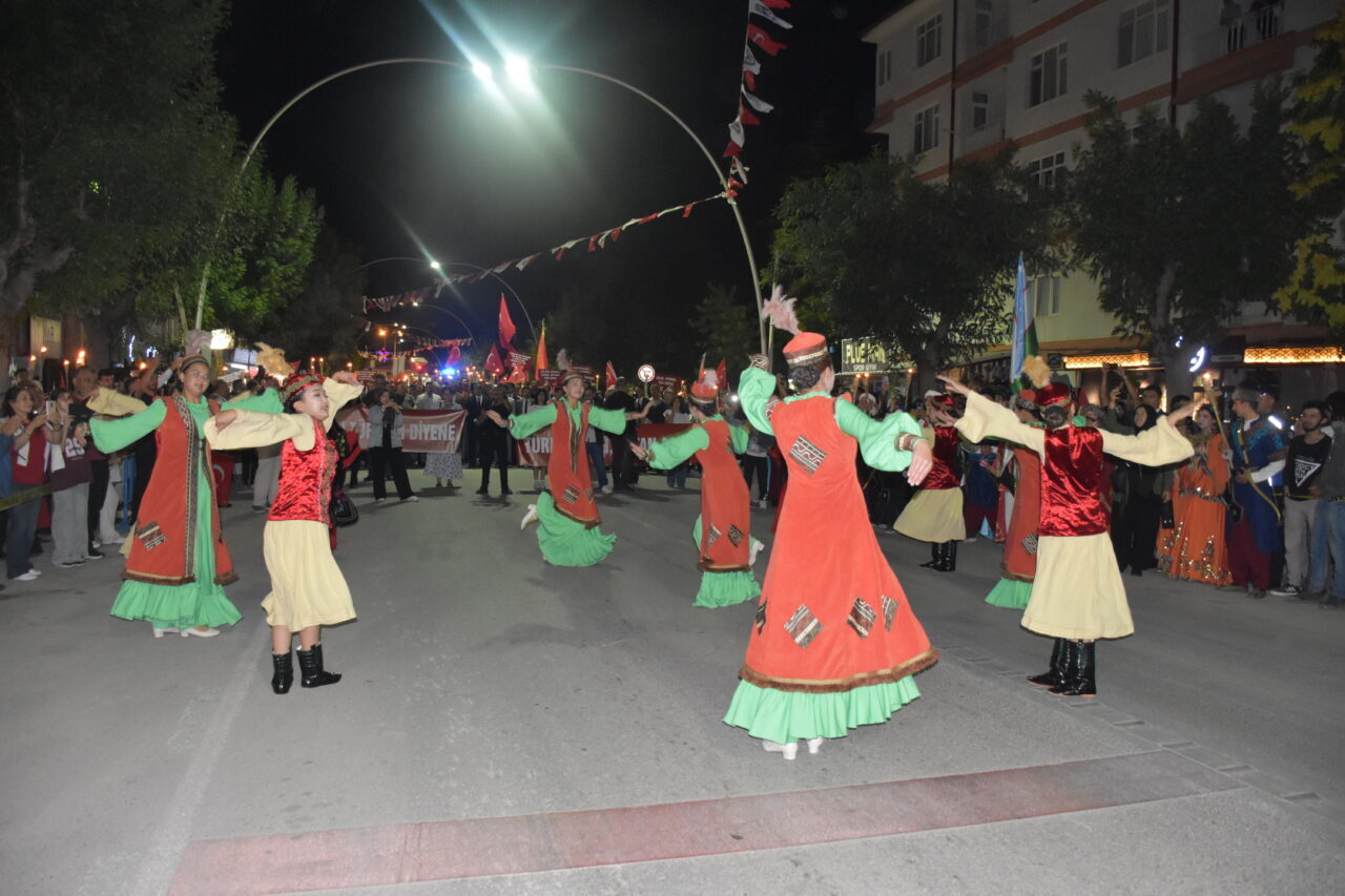 KARAMAN (AA) – Karaman Belediyesince kentte bu yıl sekizincisi düzenlenen