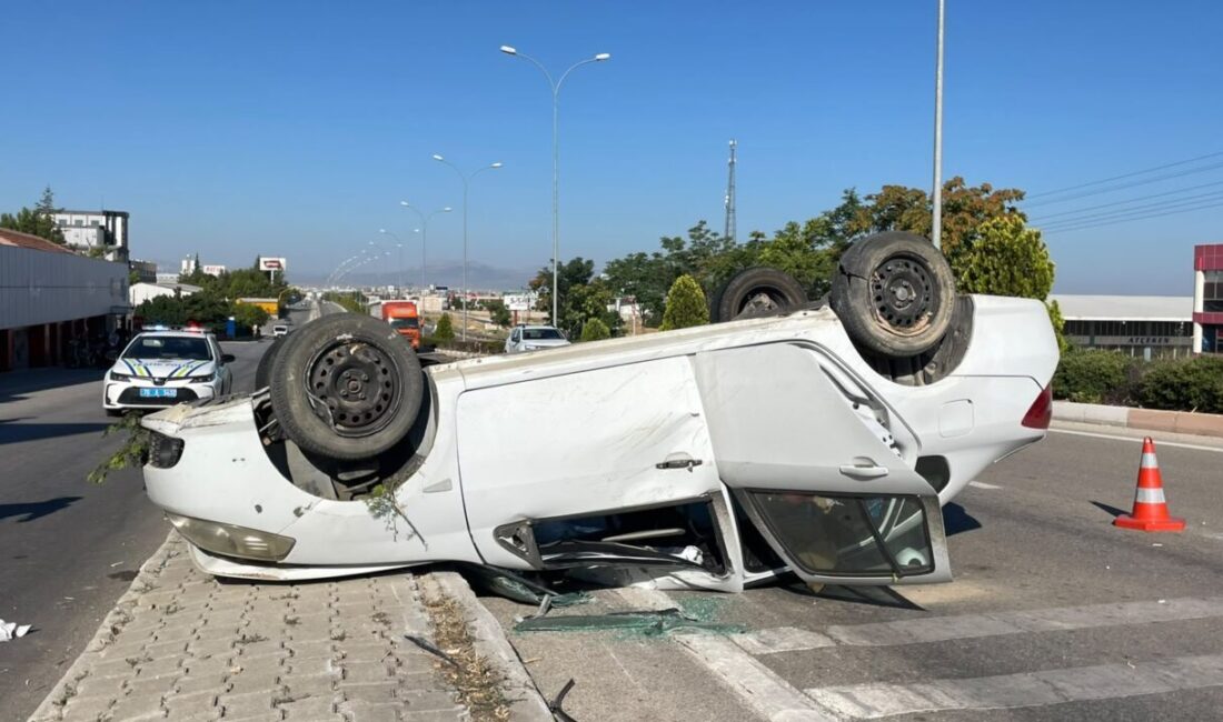KARAMAN (AA) – Karaman'da takla atarak karşı şeride devrilen otomobildeki