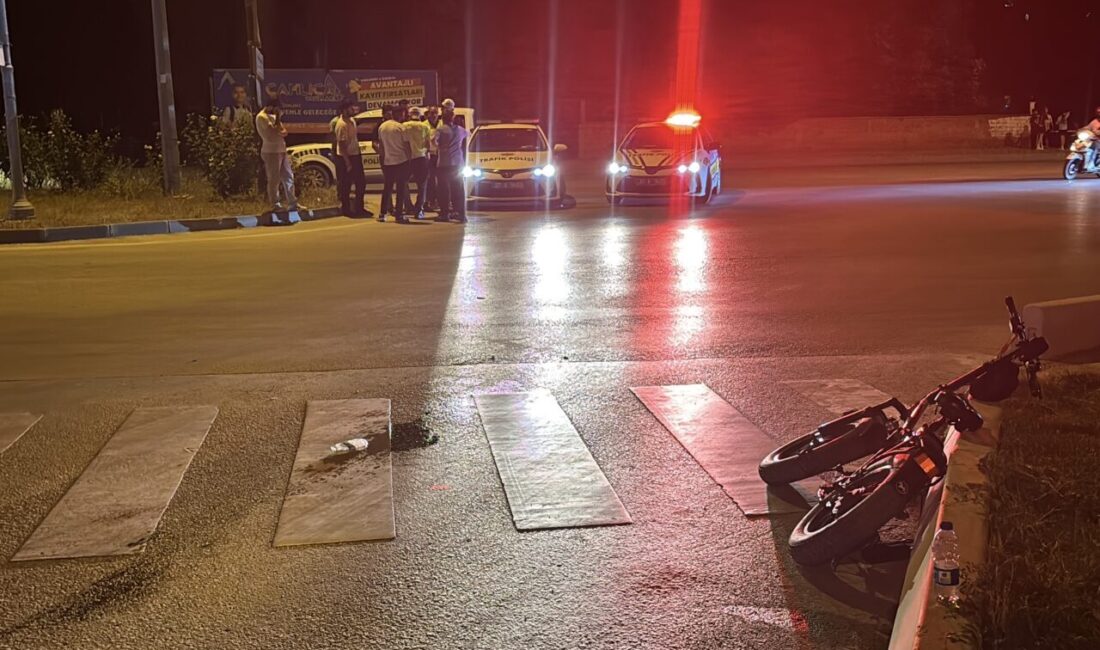 KASTAMONU (AA) – Kastamonu'da iki otomobilin çarptığı elektrikli bisiklet sürücüsü