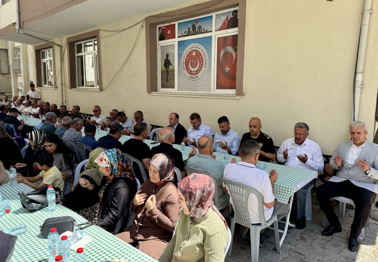 - 15 Temmuz şehidi Cennet Yiğit'in babası Yahya Yiğit:
- "Bizim