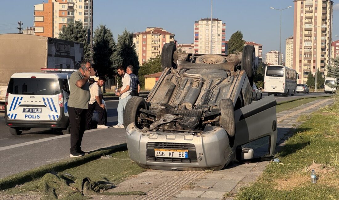 KAYSERİ (AA) – Kayseri'de hafif ticari aracın devrildiği kazada yaralanan