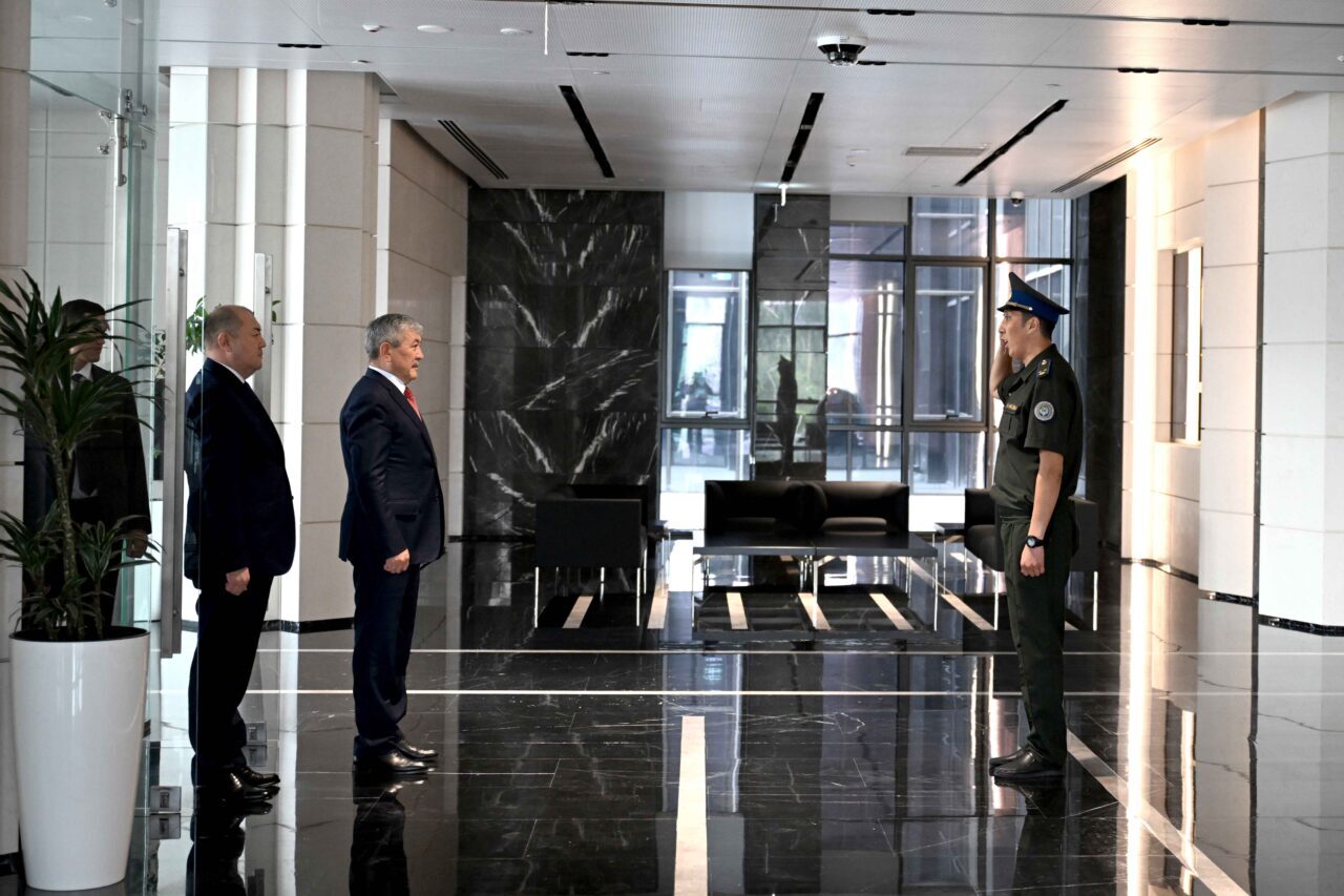 BİŞKEK (AA) – Kırgızistan Cumhurbaşkanı Sadır Caparov, yaklaşık 5 aydır