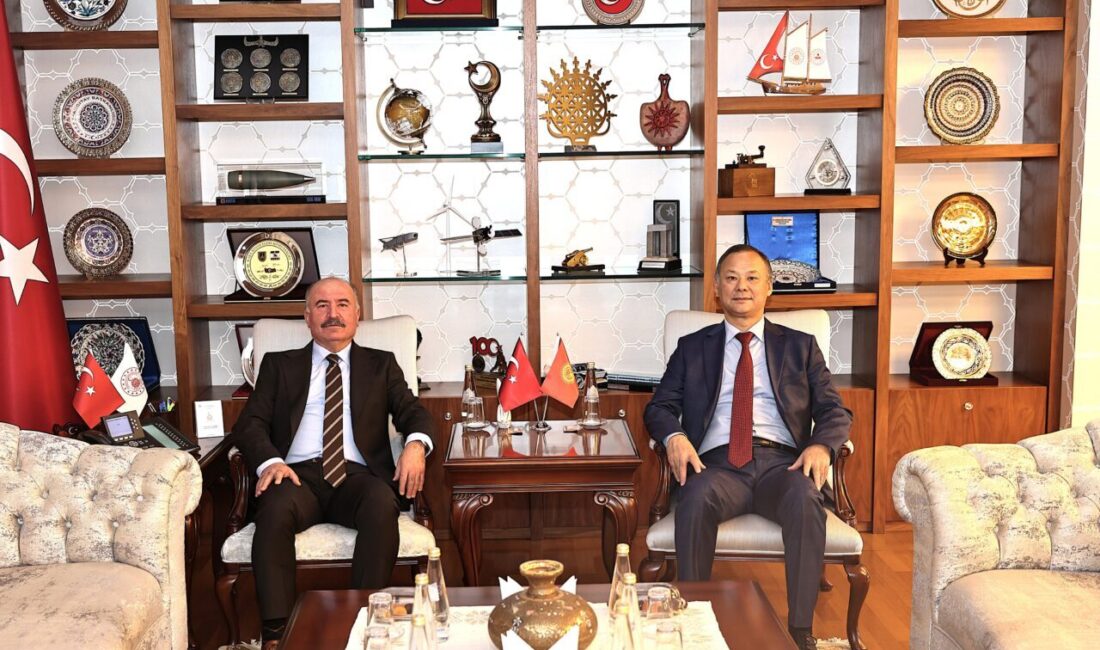 ÇORUM (AA) – Kırgızistan'ın Ankara Büyükelçisi Ruslan Kazakbaev, Çorum Valisi