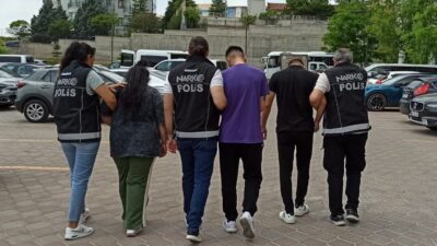 KIRIKKALE (AA) – Kırıkkale'deki uyuşturucu operasyonunda yakalanan 3 zanlı tutuklandı.