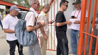 EDİRNE (AA) – Türkiye'nin farklı illerinden Edirne'ye gelen güreşseverler, 665.