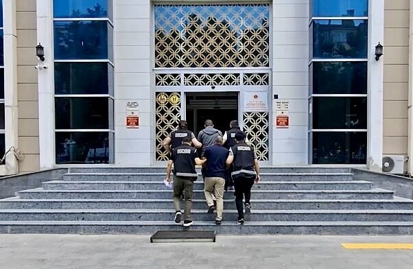 KIRŞEHİR (AA) – Kırşehir'de tapu işlemlerinde rüşvet aldığı iddiasıyla gözaltına