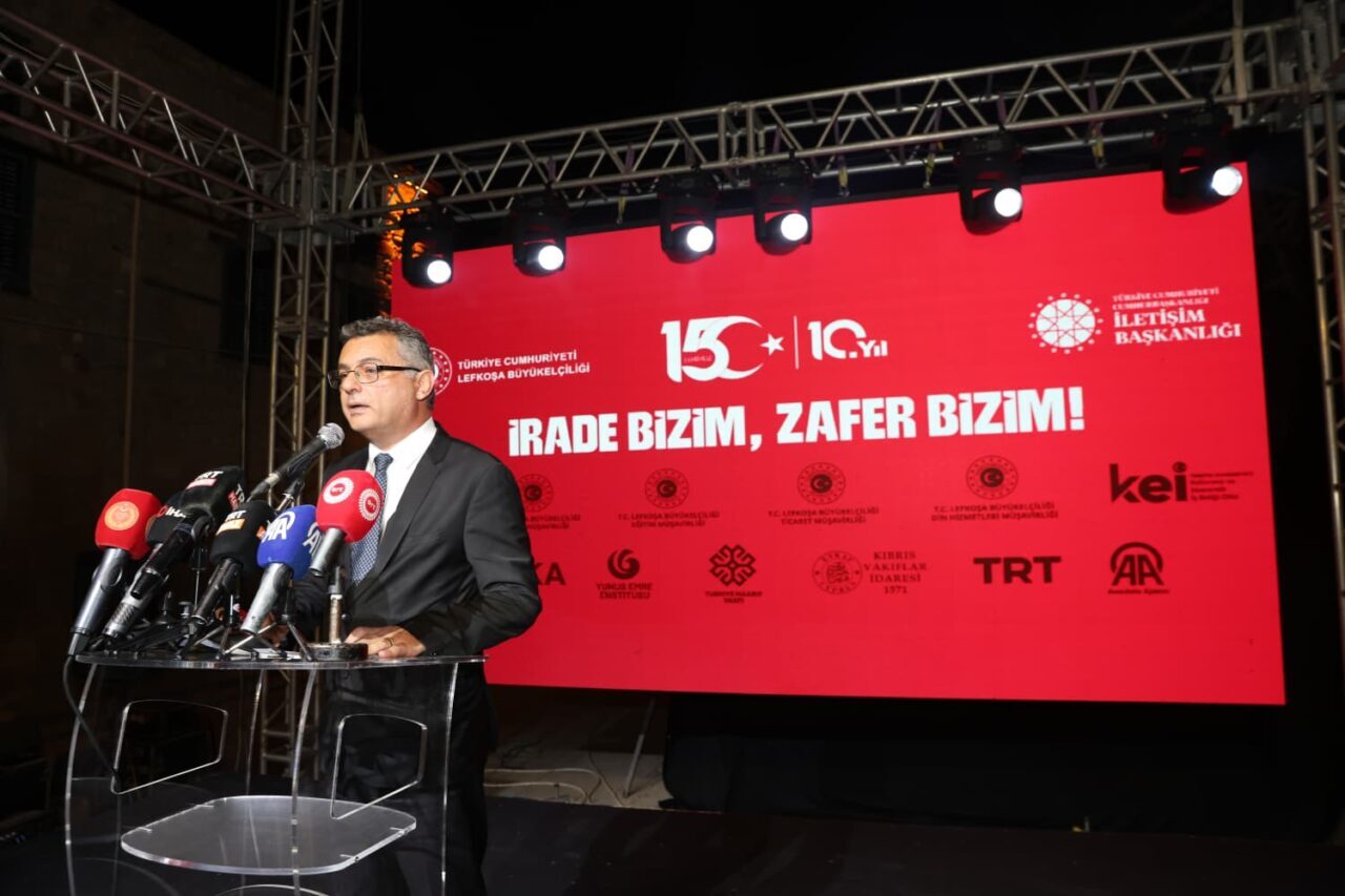 - KKTC Cumhurbaşkanı Tufan Erhürman:
- "15 Temmuz, Türk milletinin karanlığa,