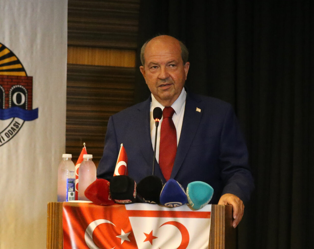 - "Kıbrıs'ta bir anlaşma ancak iki devletli bir yapıyla olur.