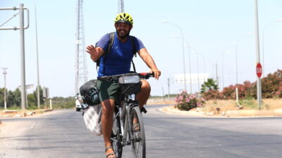 HATAY (AA) – Kocaeli'den umreye gitmek için yürüyerek çıktığı yolculuğu