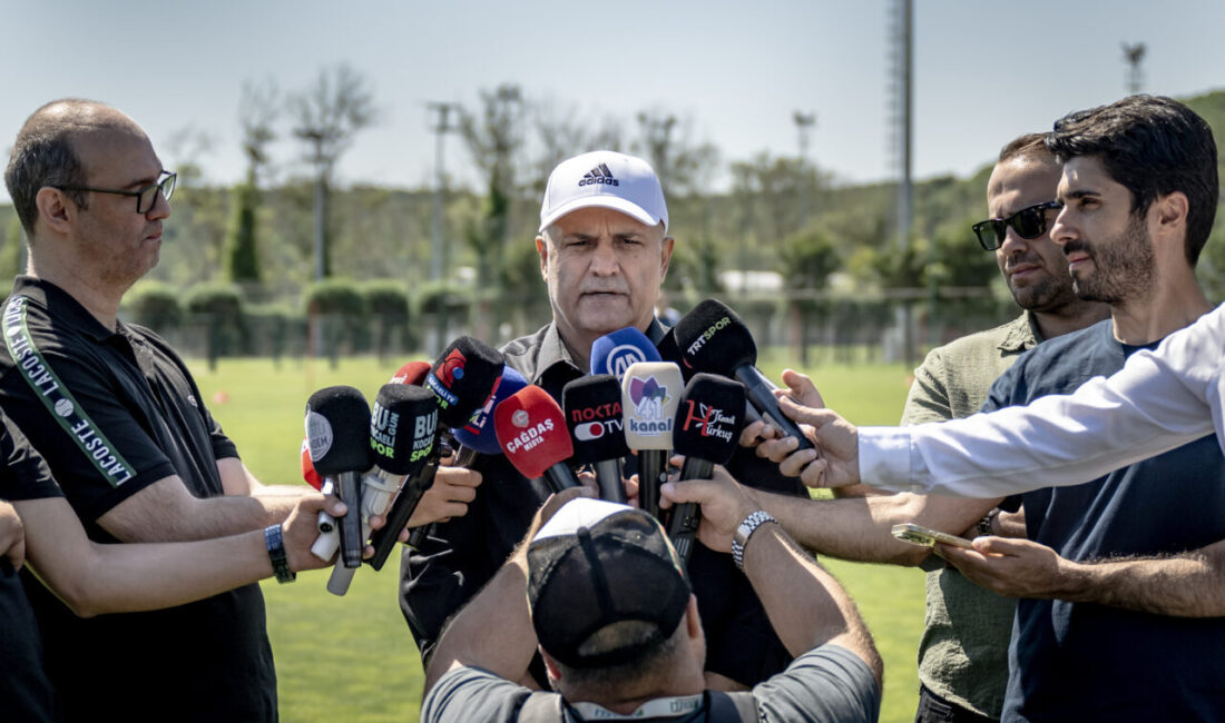 - "Bir stoper transferimiz olacak. Orta saha için de yoğun