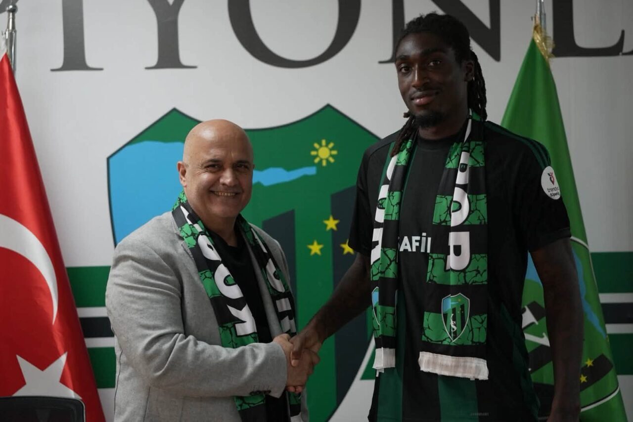 KOCAELİ (AA) – Trendyol Süper Lig ekiplerinden Kocaelispor, 23 yaşındaki