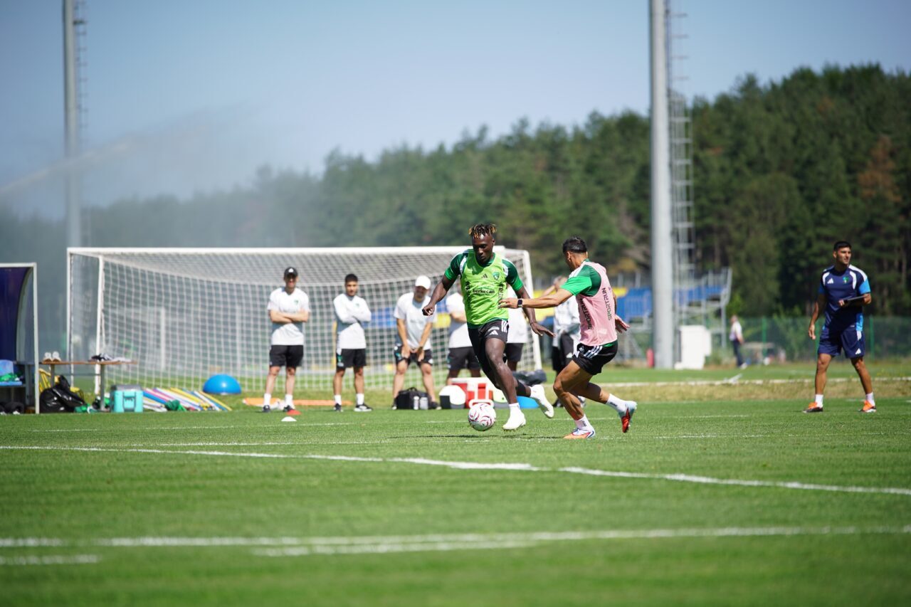 DÜZCE (AA) – Trendyol Süper Lig ekiplerinden Kocaelispor, yeni sezon