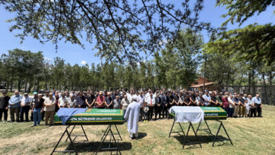 KONYA (AA) – Konya'da taksinin çarpması sonucu yaşamını yitiren anne