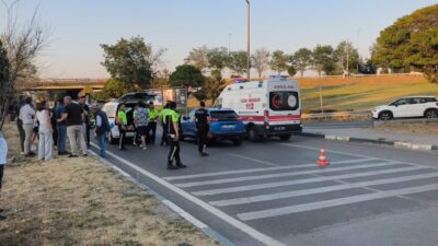 KÜTAHYA (AA) – Kütahya'da yolun karşısına geçmeye çalışan kişi, otomobilin