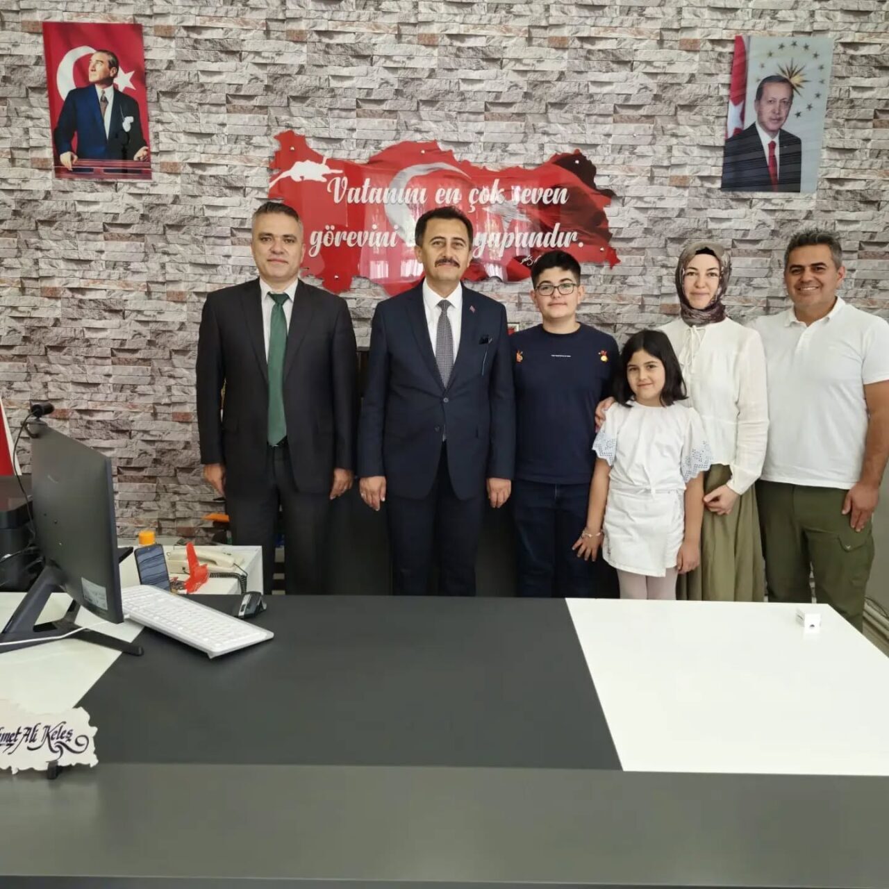 AFYONKARAHİSAR (AA) – Afyonkarahisar'ın Bolvadin ilçesinde yaşayan ve Liselere Geçiş