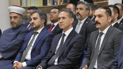 - Türkiye'nin Beyrut Büyükelçisi Murat Lütem:
- "Bugün ülkemizi, 15 Temmuz'daki