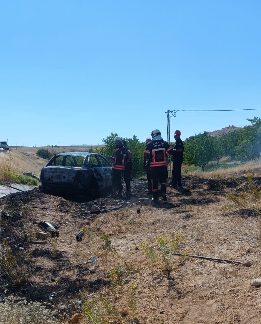 MALATYA (AA) – Malatya'da takla atan otomobilin yanması sonucu 1