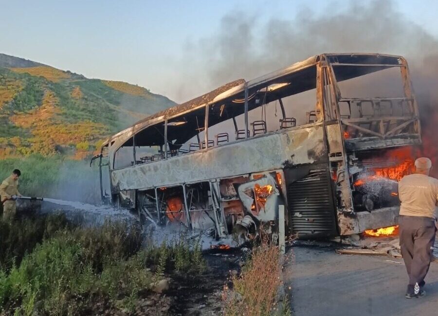ANTALYA (AA) – Antalya'nın Manavgat ilçesinde seyir halindeyken alev alan