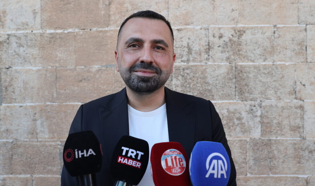 - Mardin Otelciler ve Turizmciler Derneği Başkanı Seçkin Acar:
- "Öğrenciler,