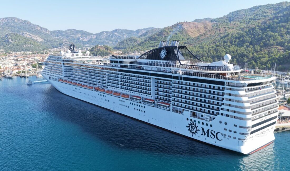 MUĞLA (AA) – Muğla'nın Marmaris ilçesine, Panama bayraklı "MSC Divina"