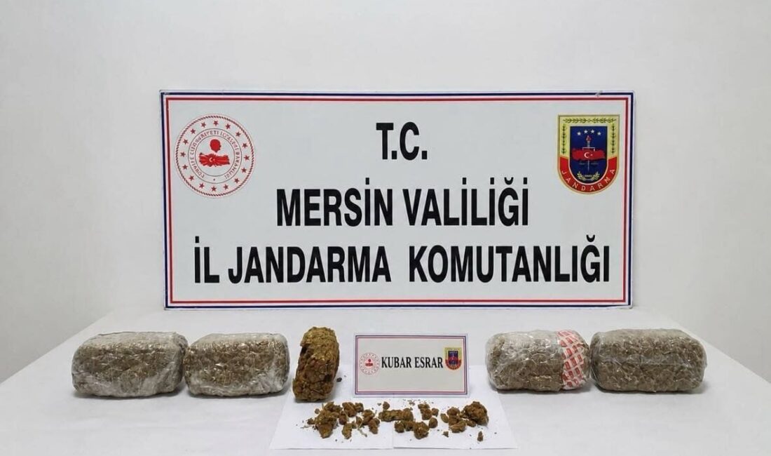 MERSİN (AA) – Mersin'de düzenlenen uyuşturucu operasyonunda 6 kilo 300
