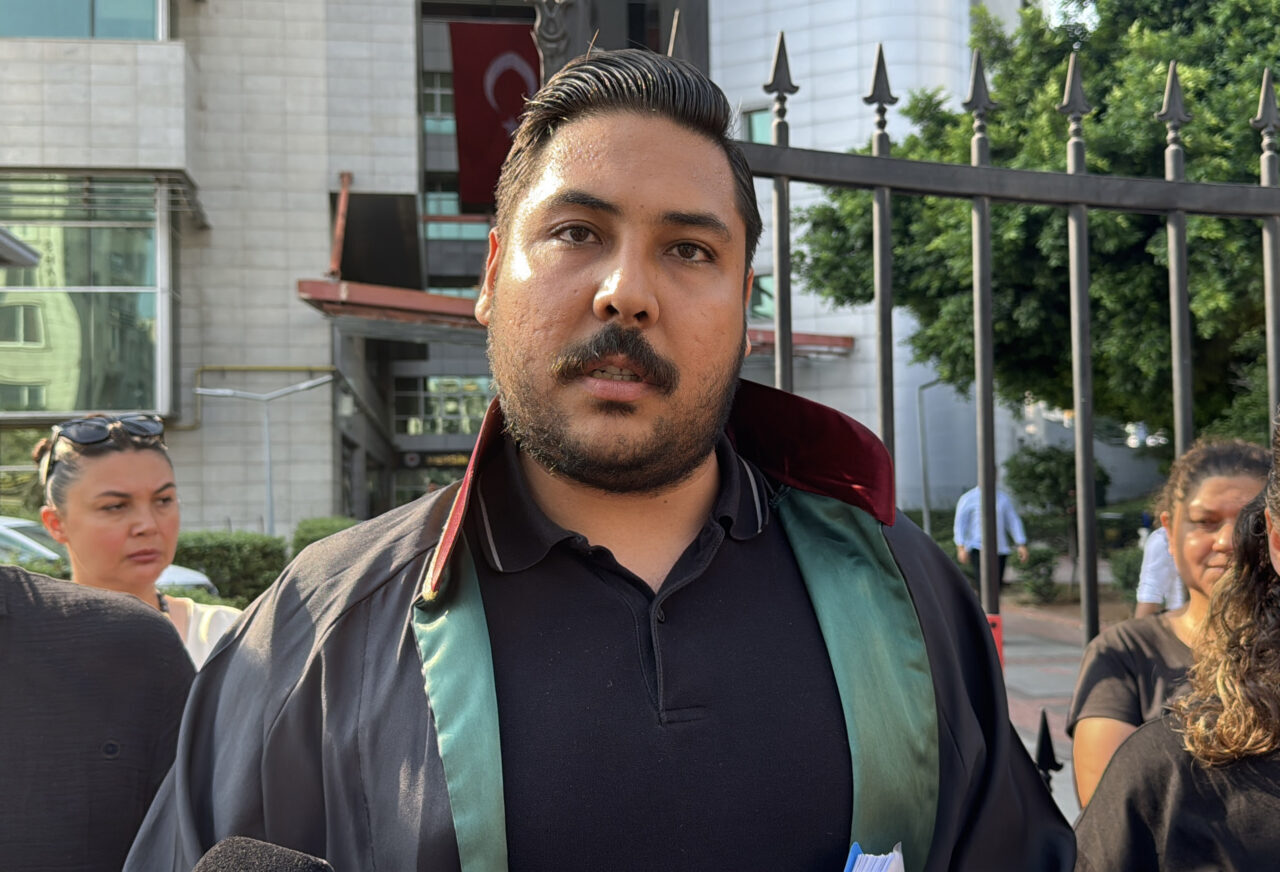 MERSİN (AA) – Mersin'de belediyeye ait bir merkezde "atipik otizmli"