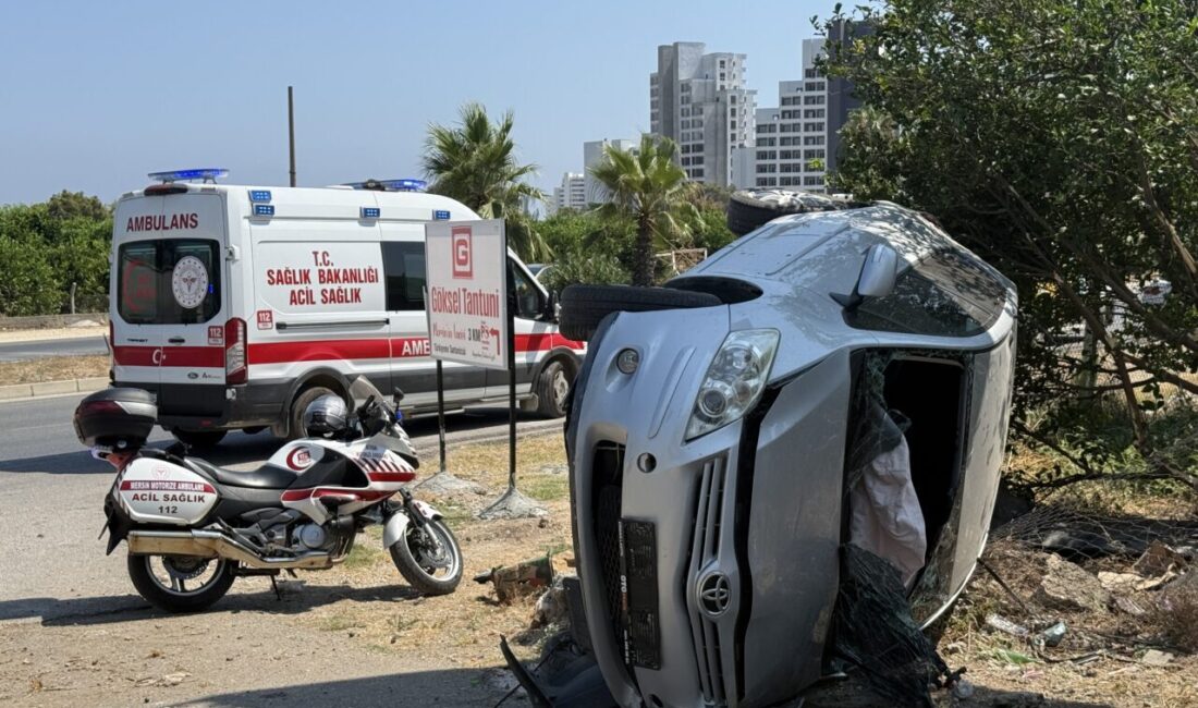 MERSİN (AA) – Mersin'in Erdemli ilçesinde kontrolden çıkarak yol kenarına