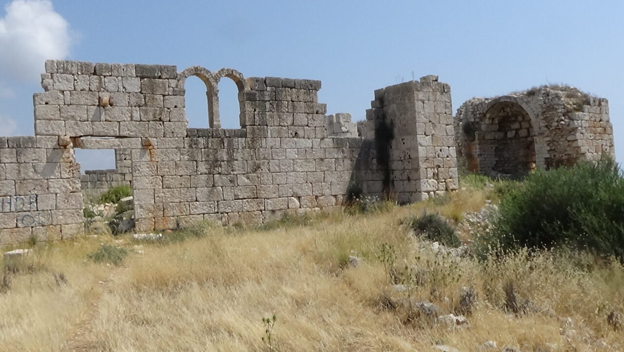 MERSİN (AA) – Mersin'in Erdemli ilçesinde bulunan Roma Yolu'nun turizme