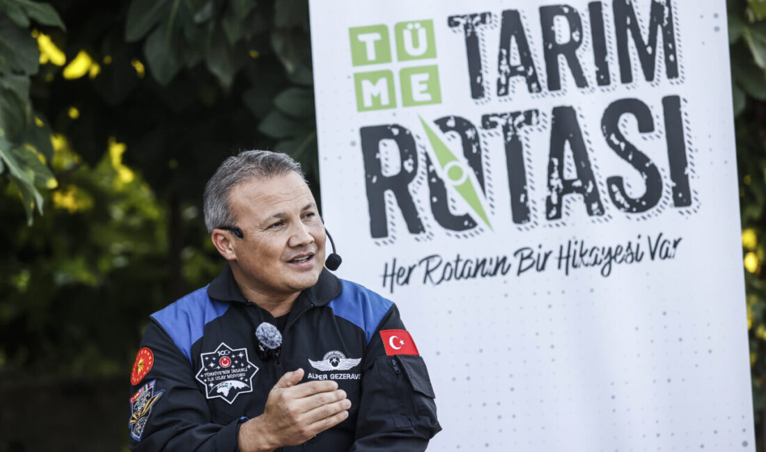 - Mut ilçesinde düzenlenen programda Türkiye'nin ilk astronotu Alper Gezeravcı