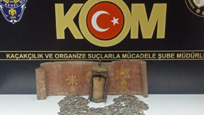 - Operasyonda 186 bin 905 uyuşturucu hap ile tarihi eser