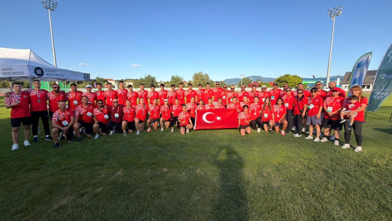 ANKARA (AA) – Milli sporcular, Slovenya'da düzenlenen 18 Yaş Altı