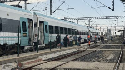 EDİRNE (AA) – Milli Elektrikli Tren seti, Halkalı-Uzunköprü hattında hizmet