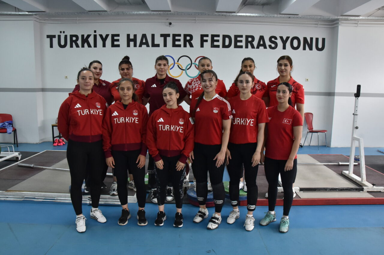 ANKARA (AA) – Milli Kadın Halter Takımı, Akdeniz Oyunları ile