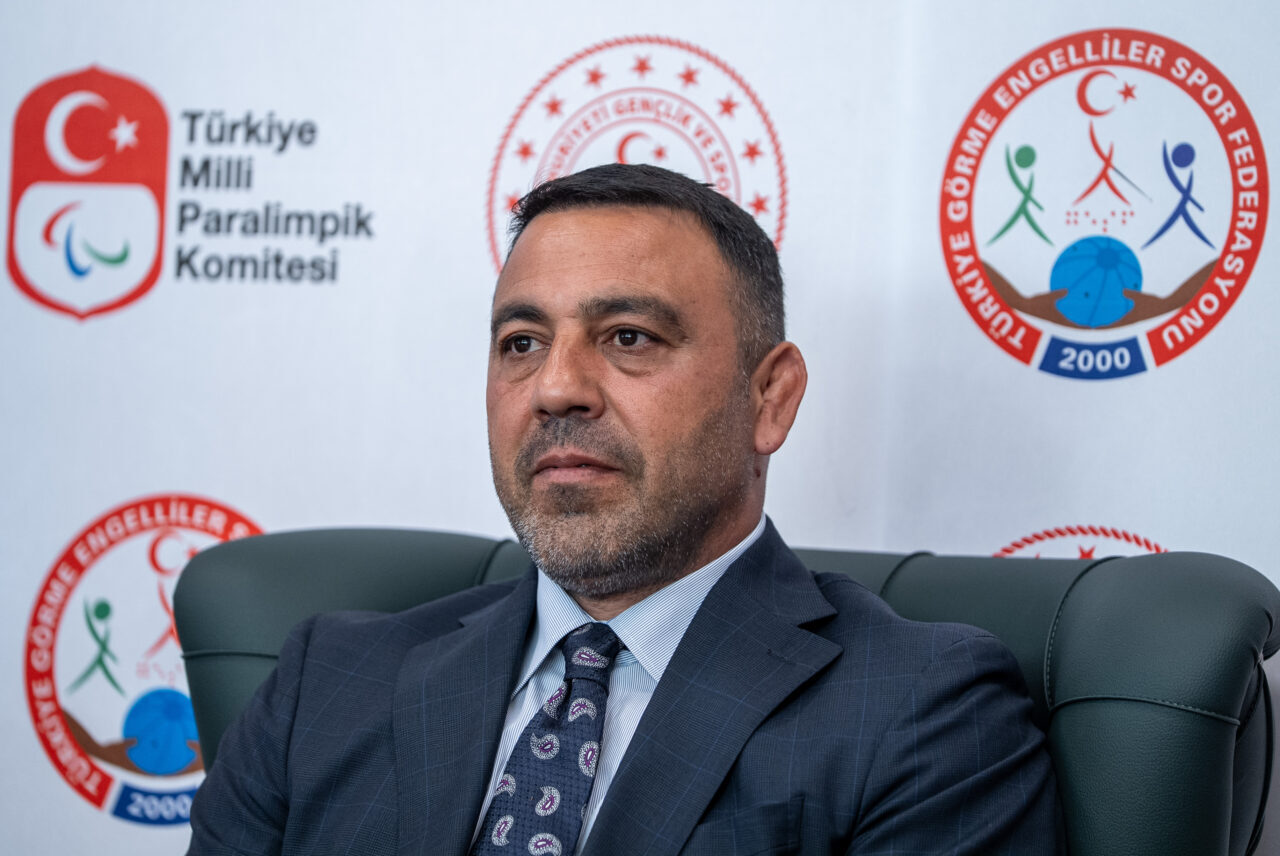 - Gençlik ve Spor Bakan Yardımcısı Hamza Yerlikaya:
"Serkan'ın bundan sonraki