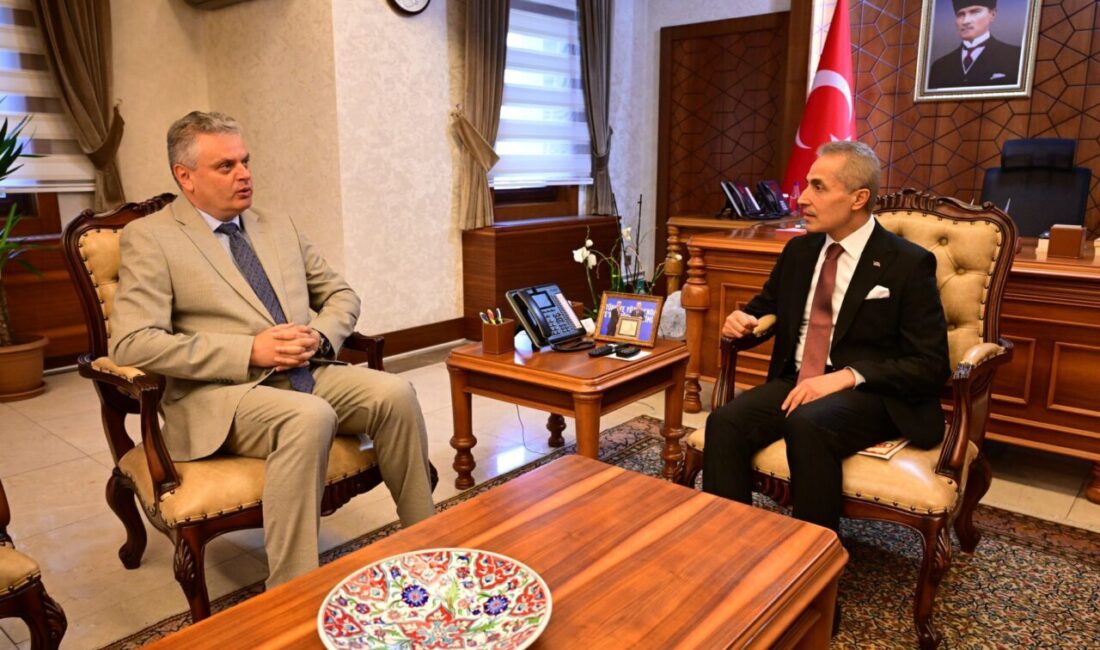 NEVŞEHİR (AA) – Moldova'nın Ankara Büyükelçisi Oleg Serebrian, Nevşehir'de valilik