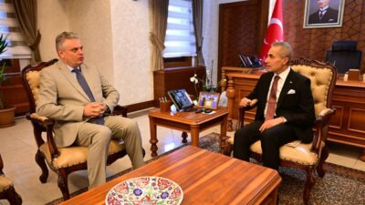 NEVŞEHİR (AA) – Moldova'nın Ankara Büyükelçisi Oleg Serebrian, Nevşehir'de valilik