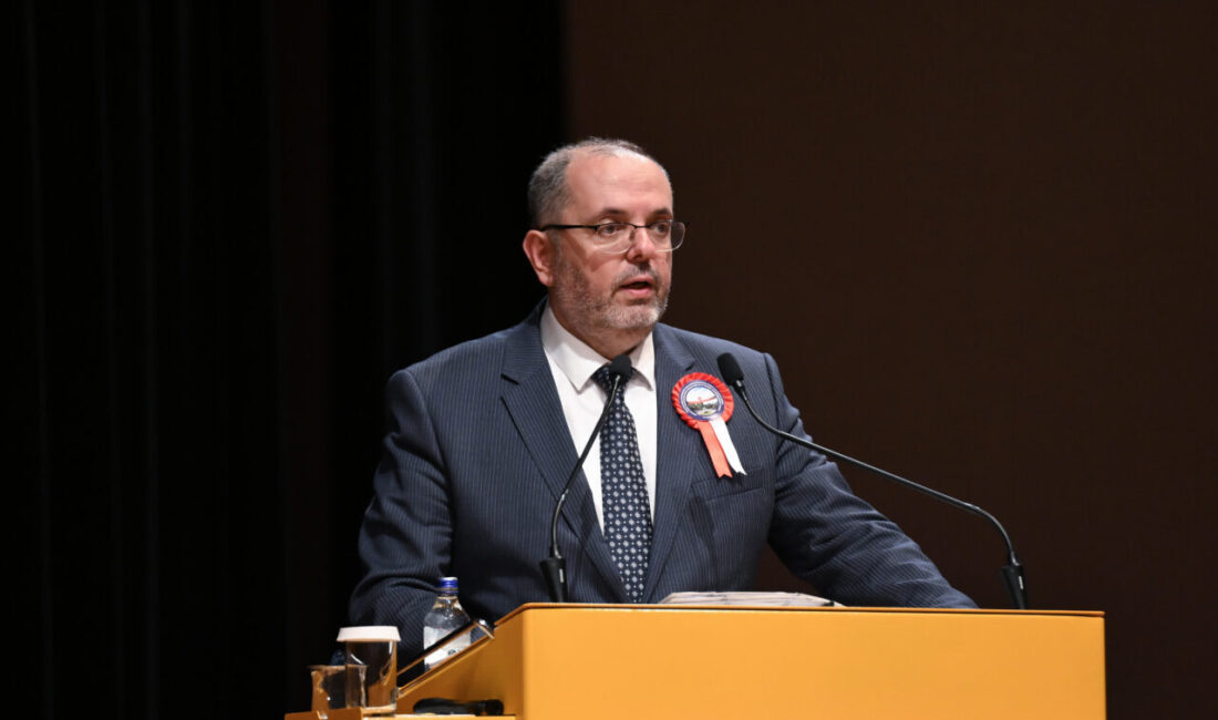 - "15 Temmuz hain darbe teşebbüsünde büyük yaralanan askeri eğitim