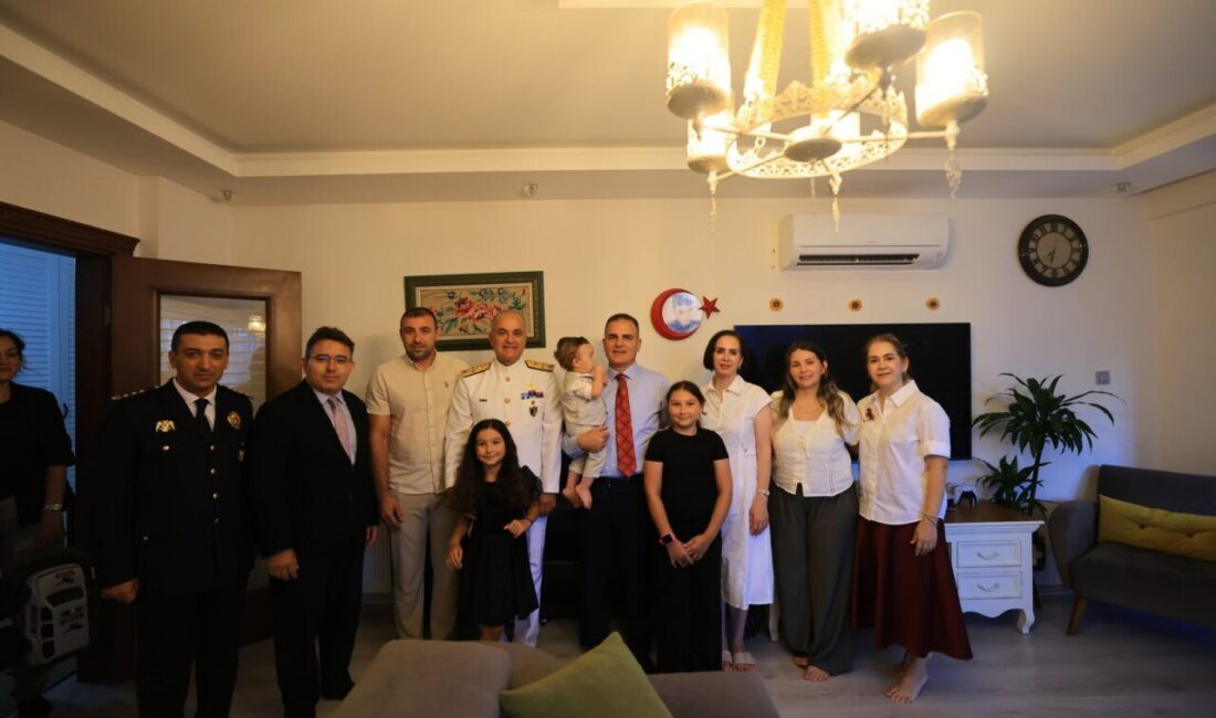 MUĞLA (AA) – Muğla Valisi İdris Akbıyık ve eşi Sevim