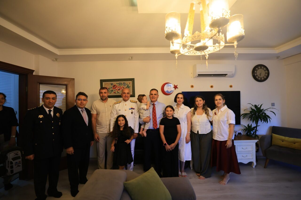 MUĞLA (AA) – Muğla Valisi İdris Akbıyık ve eşi Sevim
