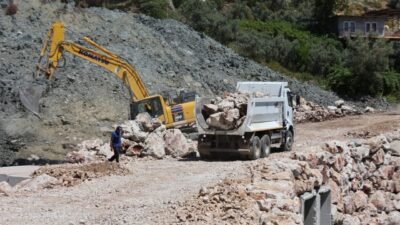 MUĞLA (AA) – Muğla'nın Seydikemer ilçesinde 4 ay önce heyelan