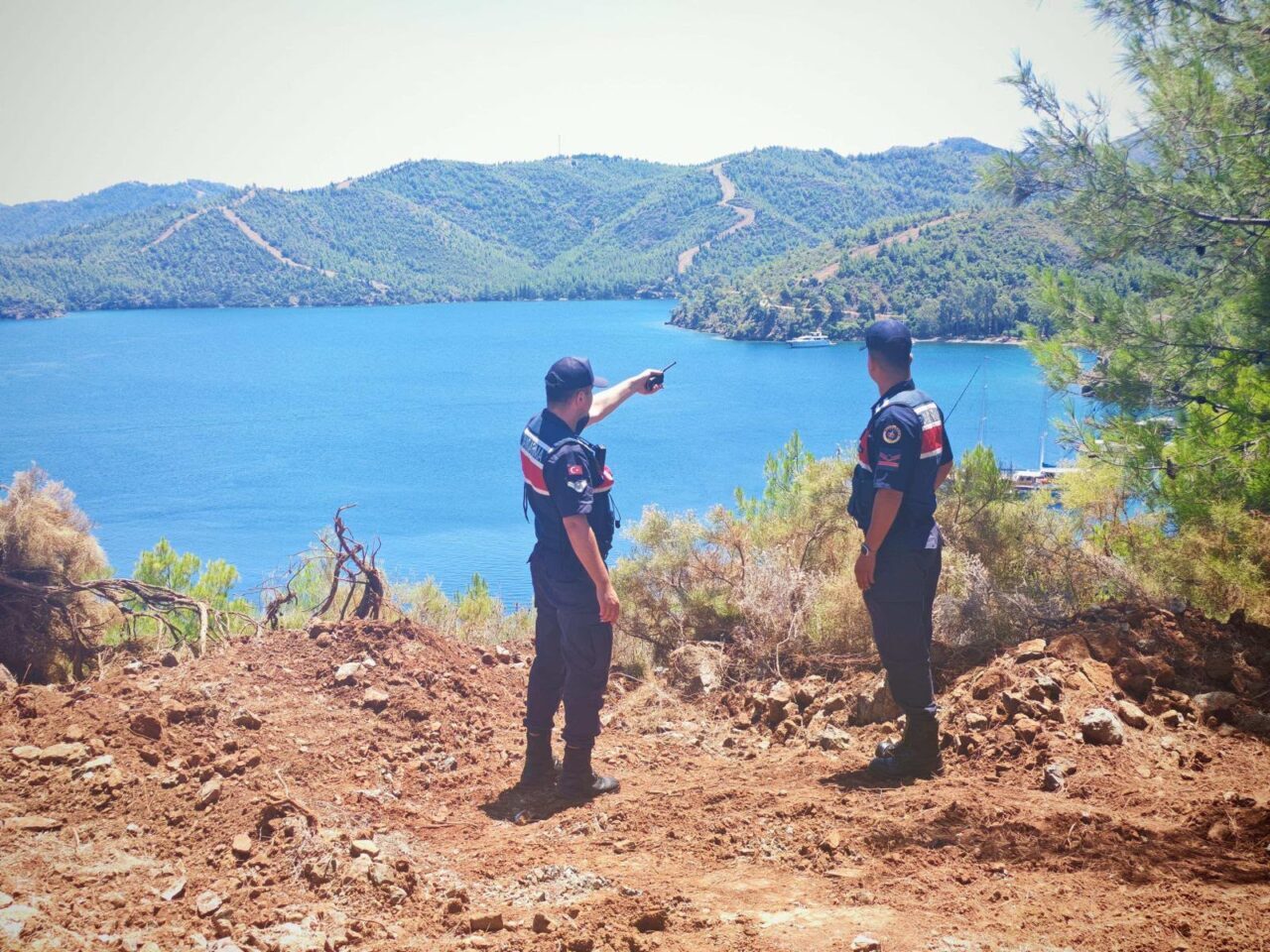 MUĞLA (AA) – Muğla'da orman yangınlarının önlenmesi amacıyla jandarma, emniyet
